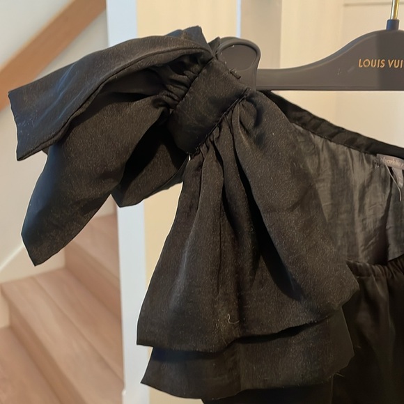 Cute top - Picture 2 of 4